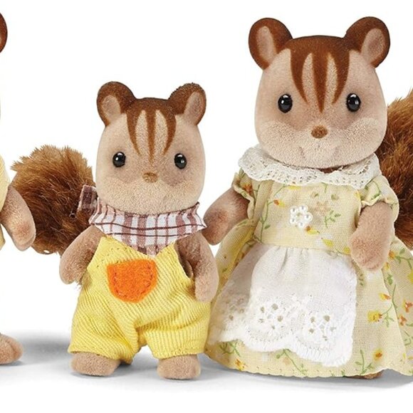 Calico Critters Hazelnut Chipmunk Family New in Box - Picture 6 of 12